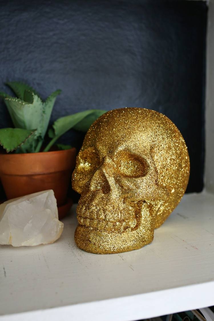 Faceți meserii cu sclipici de Halloween decorațiune-sclipici-aur-craniu-craniu-decorare-halloween
