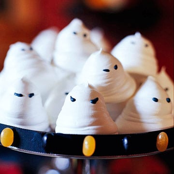 bezea idei reteta halloween spuma patiserie poltergeister bezea rețetă halloween biscuiți spumoși poltergeister