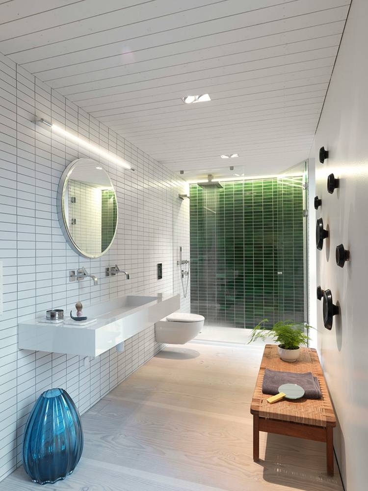 exemple-pentru-gresie-baie-gresie-albă-verde-întunecat-canapea-umedă