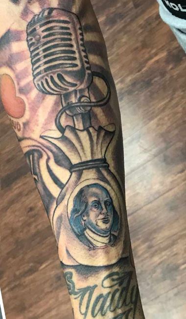 Tatouage Micro Blueface