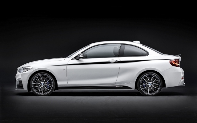 BMW Seria 2 Coupé 2014 partea stângă BMW Seria 2 2014 partea stângă