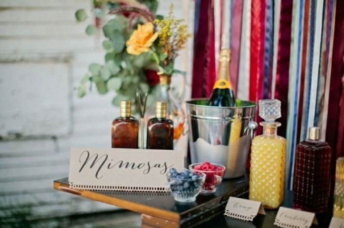 Planificarea unei petreceri de mireasă - O idee grozavă pentru bar bar fructe de pădure băuturi trandafir galben mireasă duș boheme