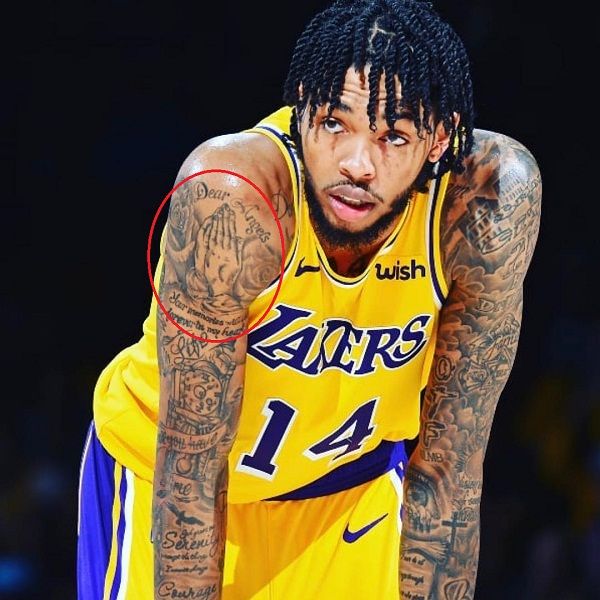 Molitvene roke-brandon ingram tetovaža