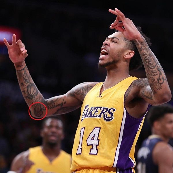 ustnica z jezikom-Brandon Ingram Tattoos