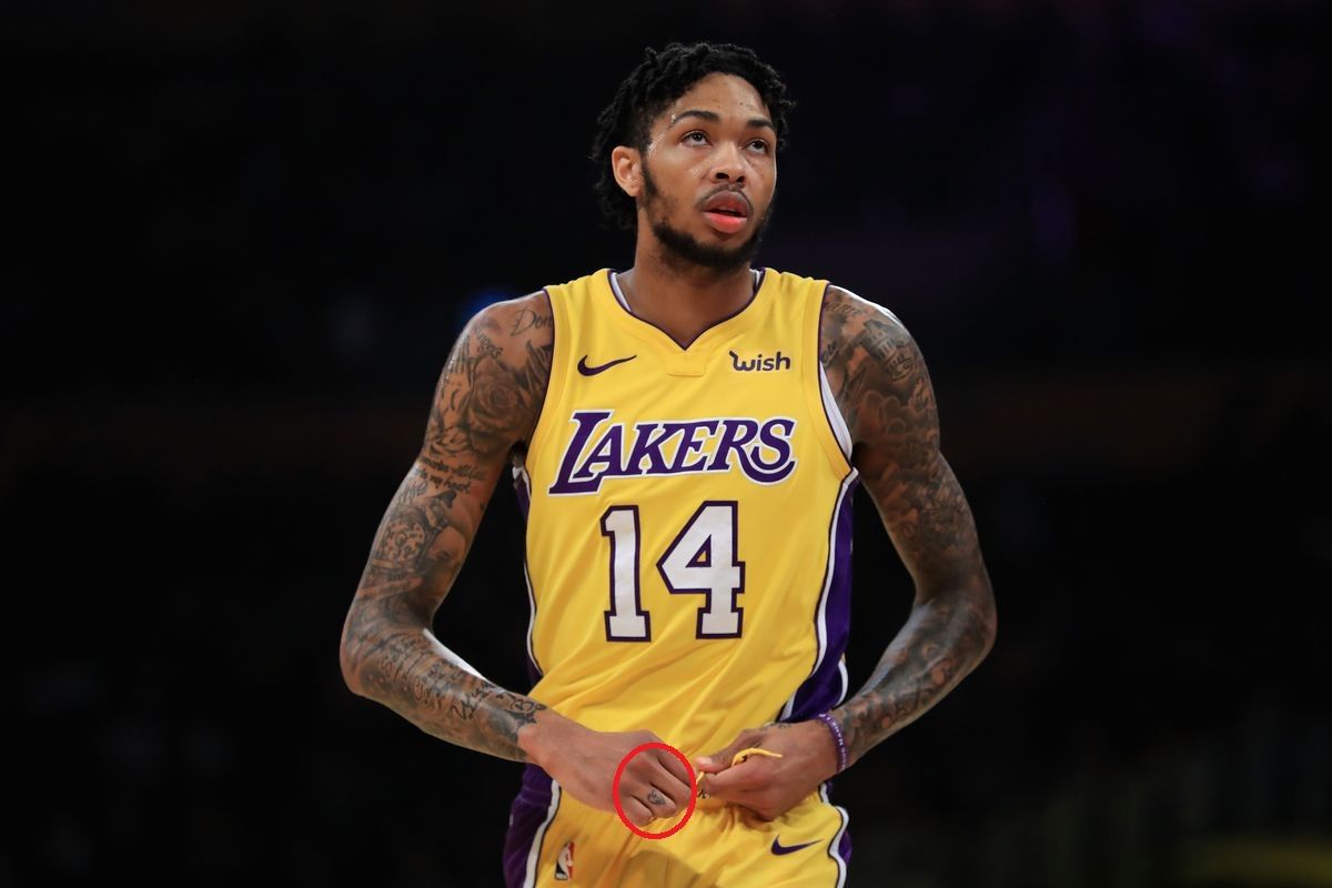Srce na prstancu brandon ingram tetovaža
