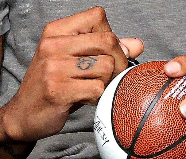 srce s tetovažo J-Brandon Ingram