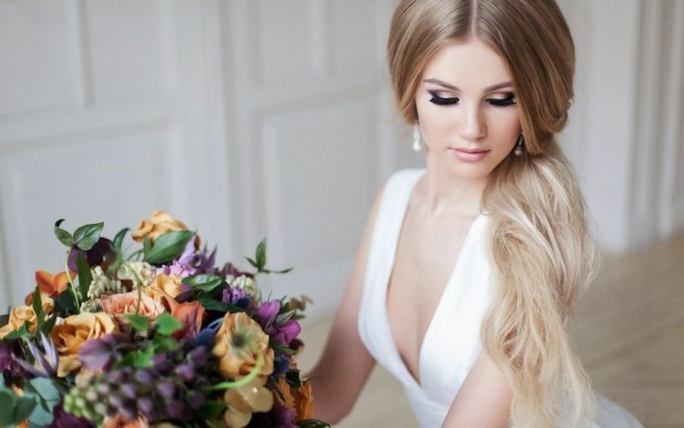 Coafuri de mireasa pentru par lung - Coada de cal casual coafuri de mireasa pentru coada de cal de par lung-casual-stil-buchet colorat