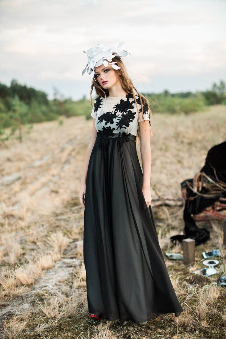 rochie de mireasa-neagra-extravaganta-nunta-moda-alba-lunga