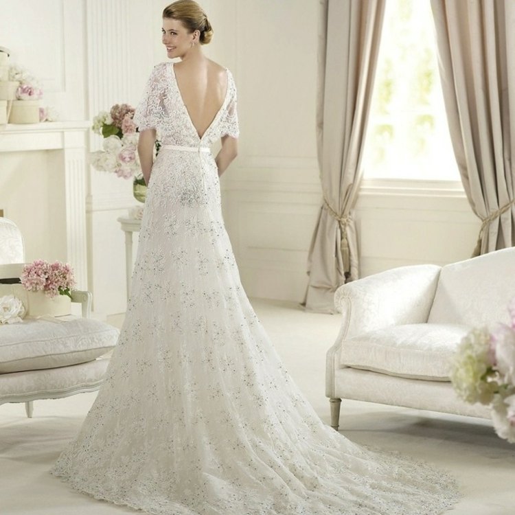 rochie de mireasa talie arc maneci romantice dantela updo