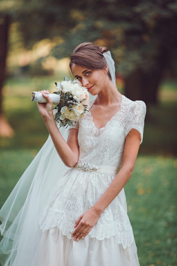 Rochiile de mireasă au bucăți de țesătură care pot fi combinate individual căsătoriți rochie de mireasă mireasă buchet dantelă voal