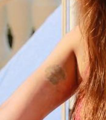 Tetovaža Brenda Faded Rose