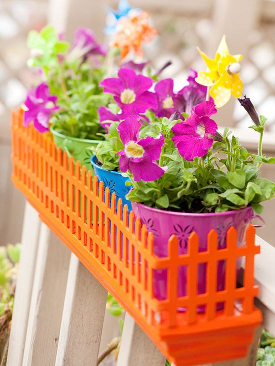 idei mobilier gradina decorare culori colorate suport flori idei decor mobilier de gradina cu suporturi de flori viu colorate