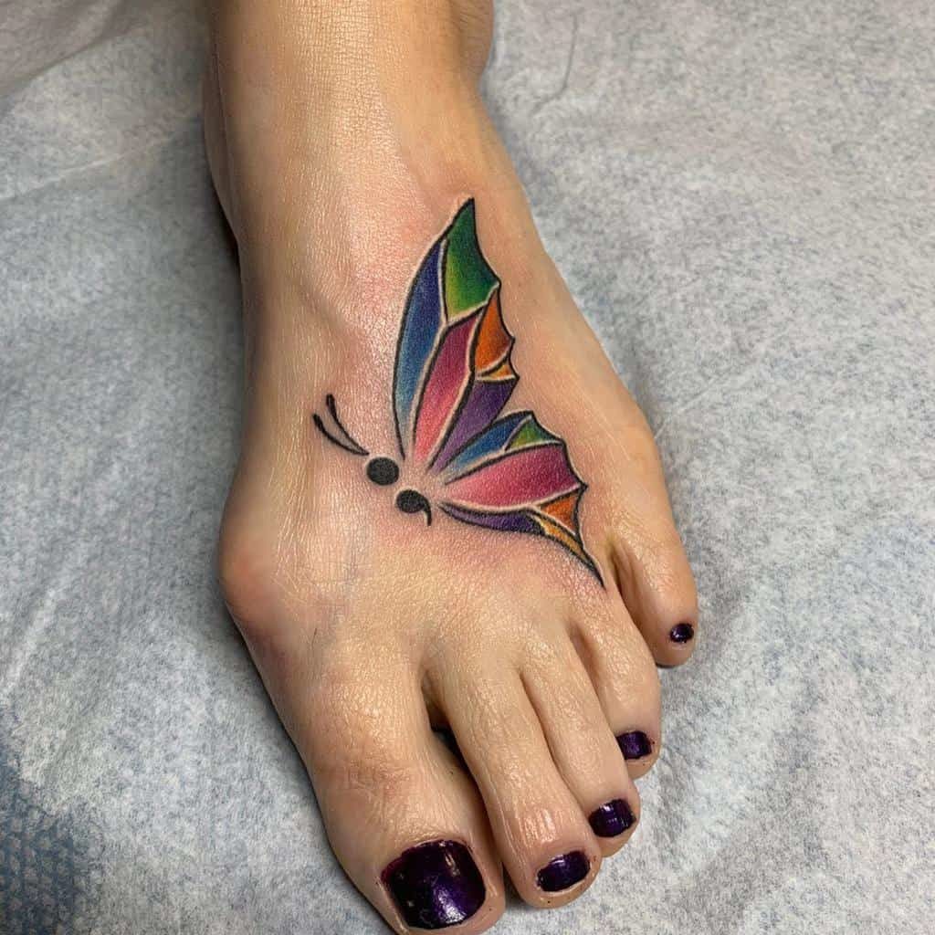 Tetovaža leptira s zarezom za žene za nogu