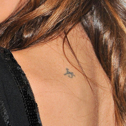 Catt-Sadler-Natrag-tetovaža