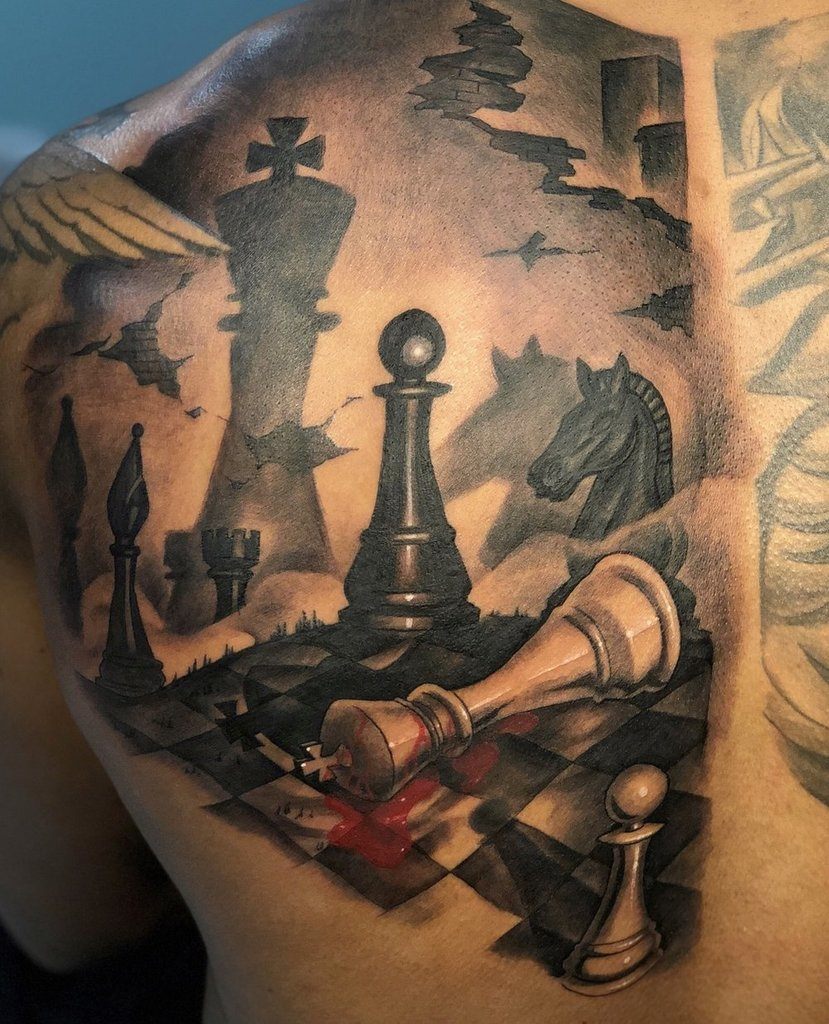 Tatouage d'échecs pour hommes