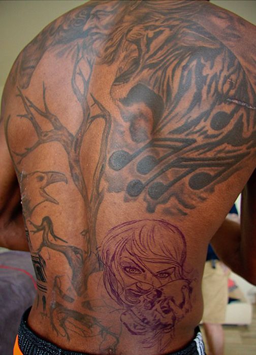 Chris Bosh nazaj tetovaža