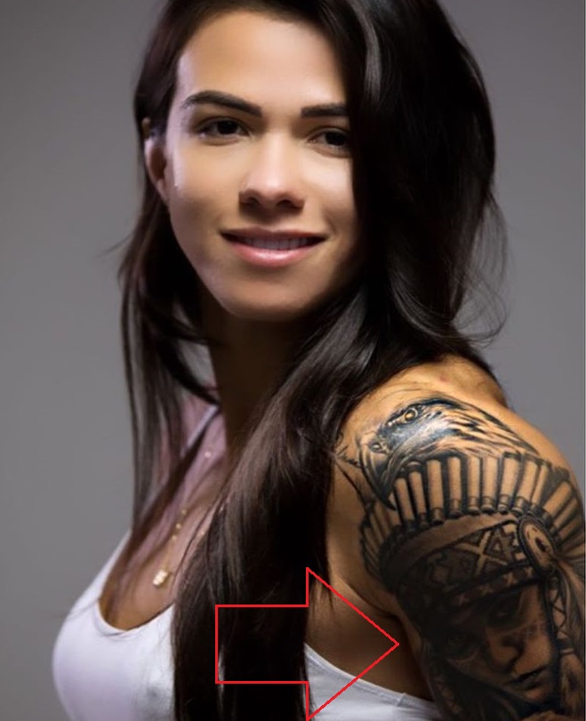 Claudia Gadelha Tatouage Guerrier Egyptien Épaule Gauche