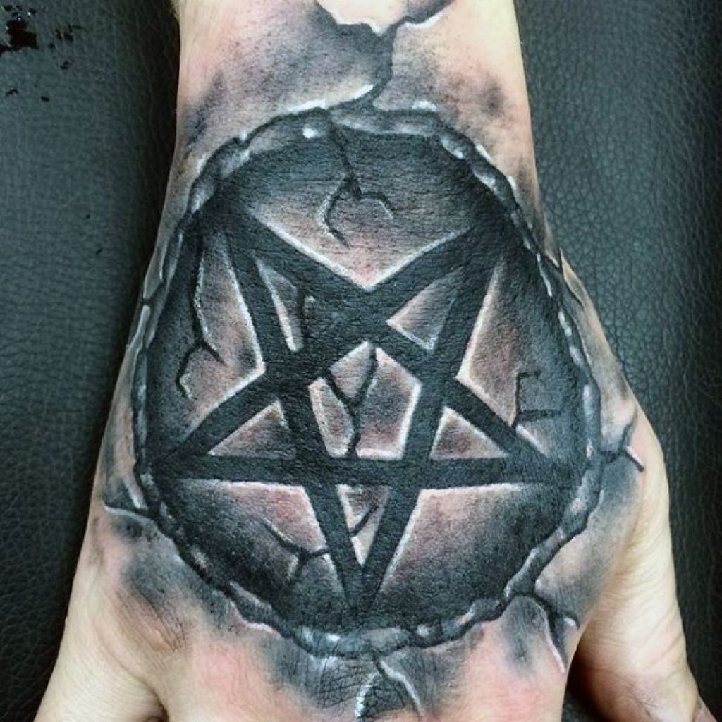 Žvaigždžių tatuiruotė ant rankų