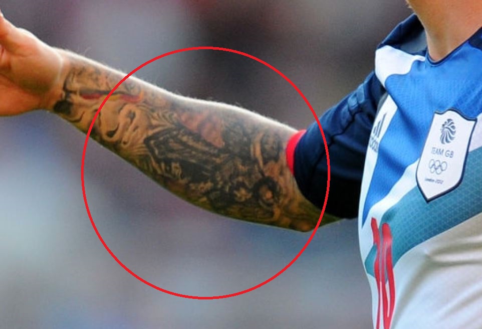 クレイグクロスタトゥー