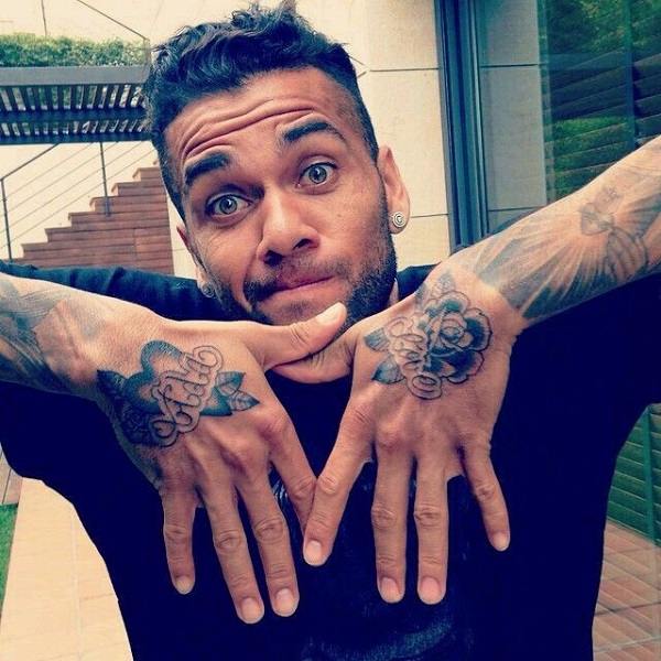 Dani-alves-rankų tatuiruotė