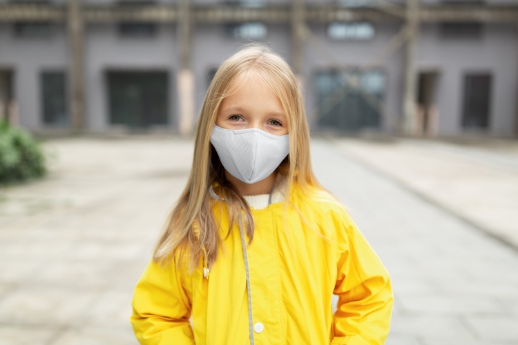 culori-pantone-2021-sunt-gri-și-galbene