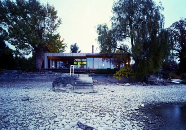 fațadă interesantă casă modernă din lac în Germania interesant-fațadă-modern-lac-casă-germania