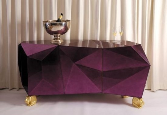 Buffet cu diamante Boca do lobo auriu violet