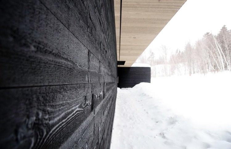 Încărcarea fațadelor din lemn conservarea procesului Shou Sugi Ban