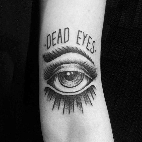 Elegantna pojedinačna tetovaža mrtvog oka na ruci za žene