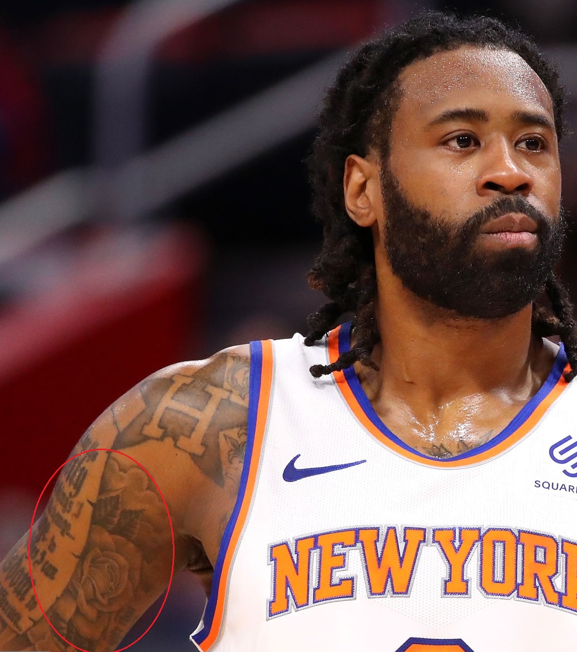 DeAndre Jordan bras droit rose tatouage