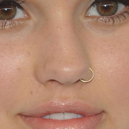 debby-ryan-piercing-naso-