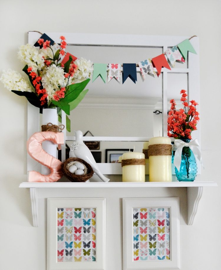 Idei de decor - un raft în fața oglinzii poate fi proiectat frumos idei de decor oglindă-design-ghirlandă-lumânări-cuib-ouă-de-Paște-flori-de-primăvară