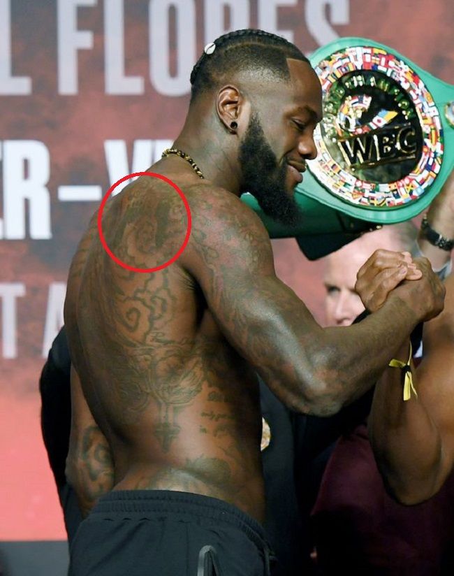 tatuaggio di impronte più selvagge di deontay