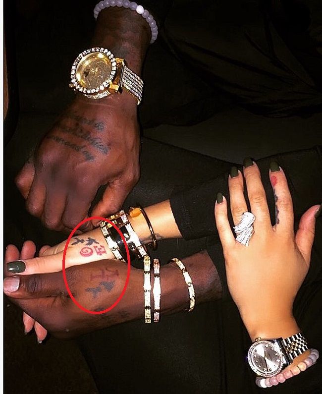 deontay tatuaggio abbinato più selvaggio