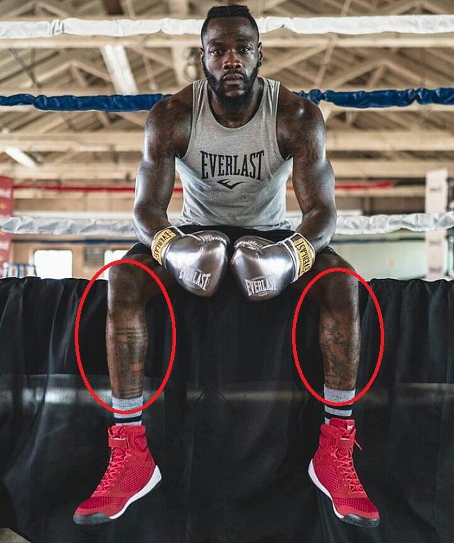 deontay tatuaggio gambe selvagge