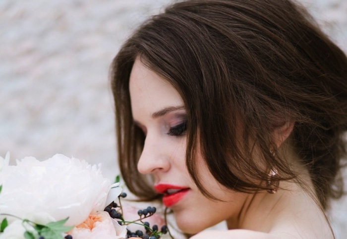 mireasa-machiaj-buze-idei-portocaliu-nuanta-brunete