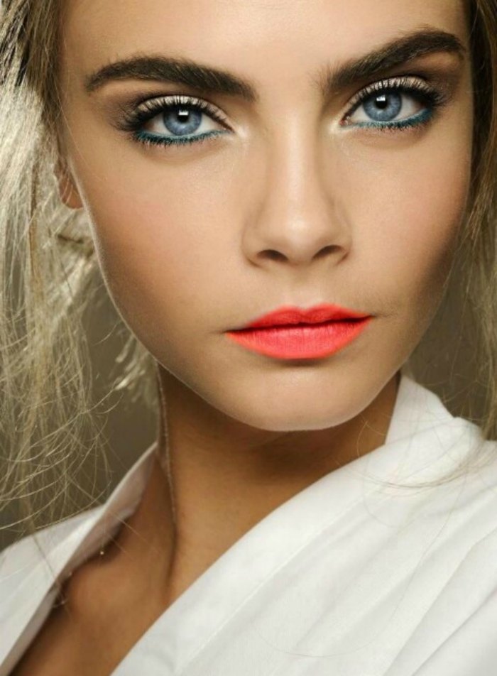 ruj-portocaliu-albastru-ochi-linia de plutire-albastru-kajal