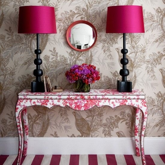 consola roz vintage