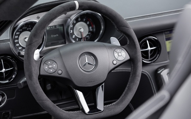 Volan Mercedes Benz SLS AMG GT Ediția finală 2014 Volan Mercedes SLS AMG GT Ediția finală 2014