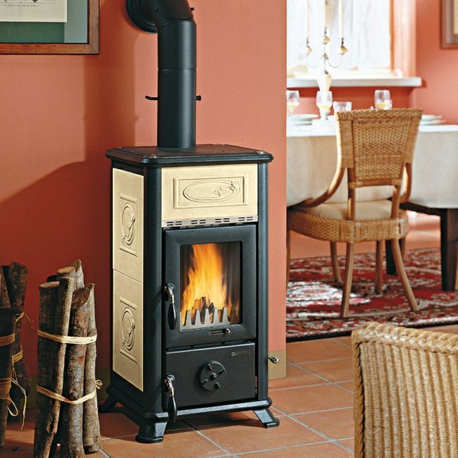 soba clasica de bucatarie energie din piatra de sapun Soba din piatră de săpun economisește energie în două tonuri