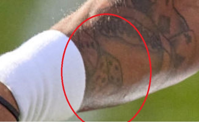 Deshaun rollig dés tatouage