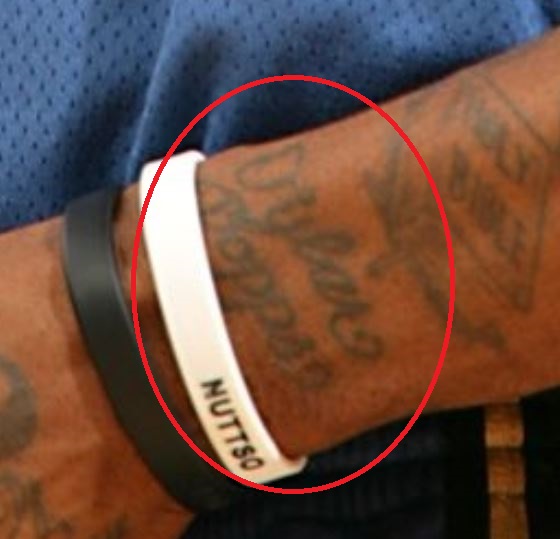 DeShawn scrive tatuaggio
