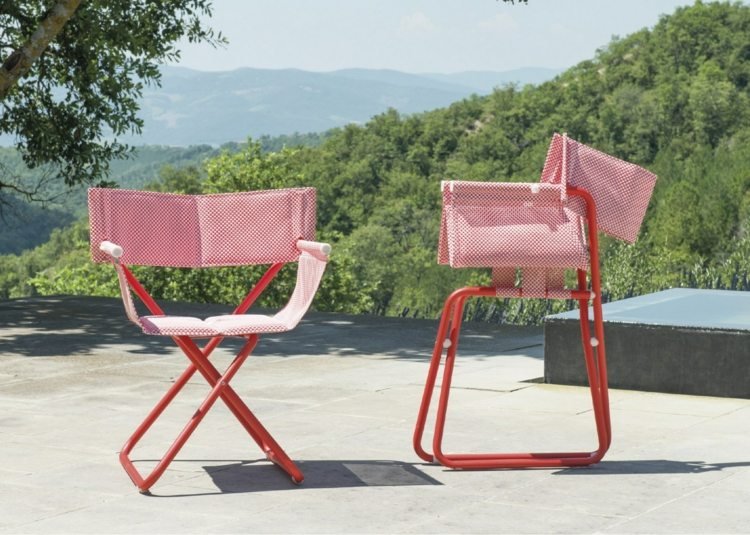 Mobilierul de grădină al lui Emu este colorat și confortabil design-mobilier-gradina-batyline-ferrari-tapiterie-scaun-rosu