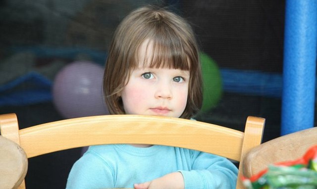 Fata pictor de autism arta dă speranță