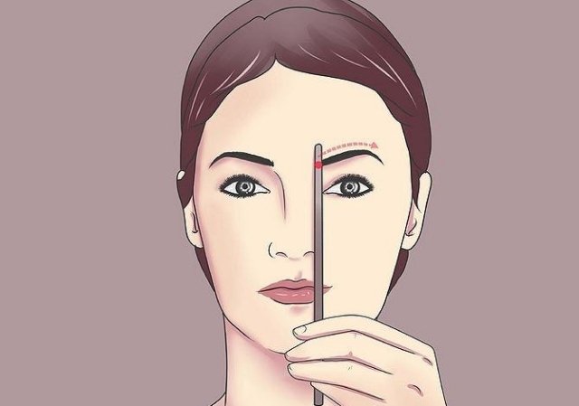 Cu ajutorul oglinzii și stiloului determinați forma modelarea sprâncenelor-cu-un-creion