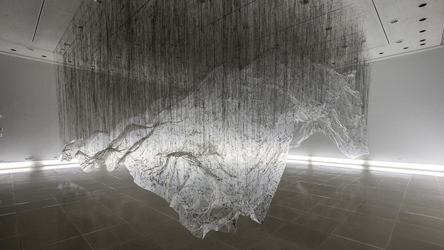 sculptură de artă modernă