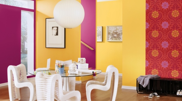 Culoare perete sufragerie model galben tapet