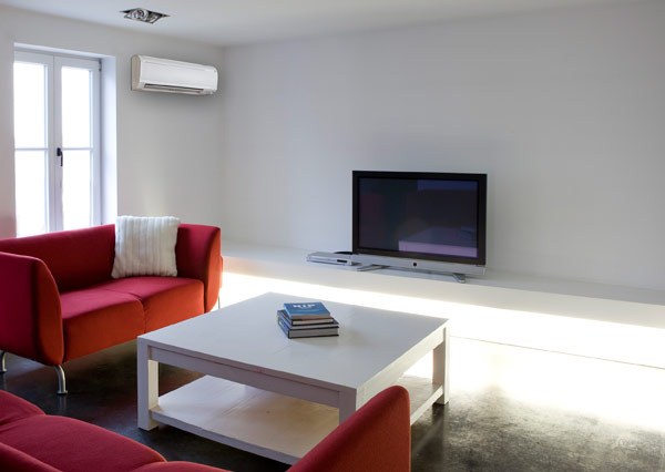design elegant aer condiționat încălzire răcire canapea tapițată Aer condiționat design încălzire răcire canapea tapițată roșu zmeură