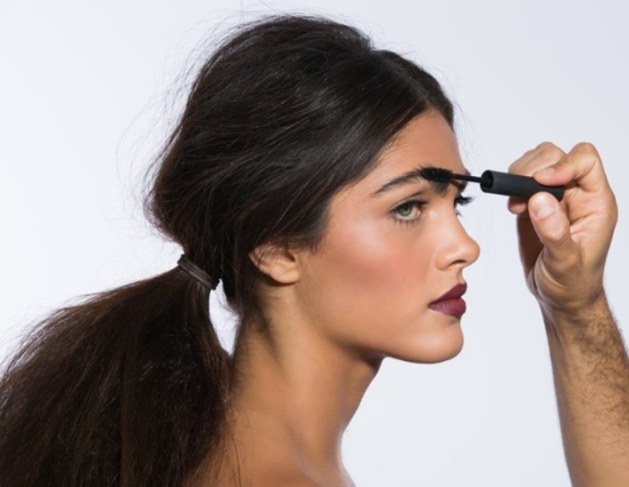 Make-Up-Tutorial-Vampy-Lips-Burgundy-Lips-Face-Pudra-Sprâncene-Subliniază