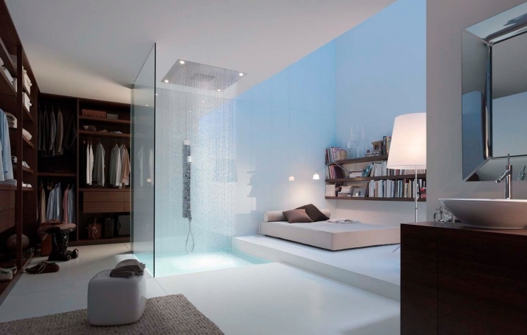 Cabină de duș în dormitor, în spatele unui perete de sticlă - un punct culminant idei de dus-baie-dus cu ploaie-dormitor-design-alb-dressing-modern